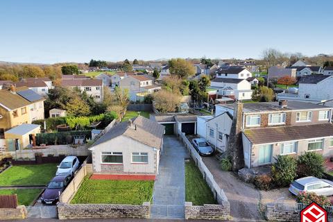 2 bedroom detached bungalow for sale, Meadow Rise, Bryncethin, Bridgend, Bridgend County. CF32 9DZ