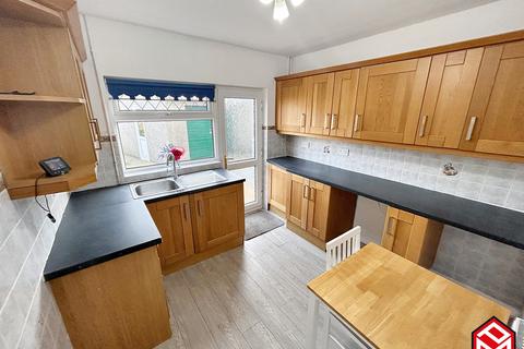 2 bedroom detached house for sale, Meadow Rise, Bryncethin, Bridgend, Bridgend County. CF32 9DZ