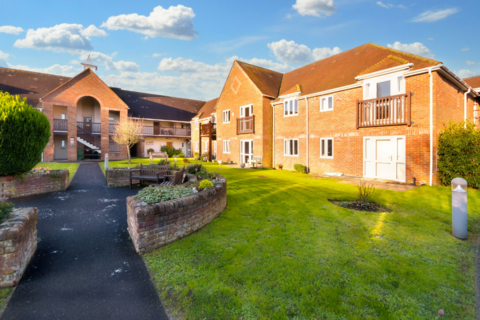 1 bedroom retirement property for sale, Adams Way, Alton, Hampshire, GU34