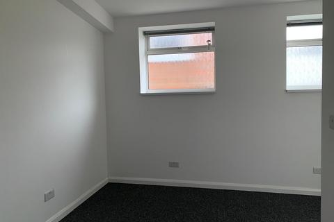 Studio to rent, Dyer Road, SOUTHAMPTON SO15