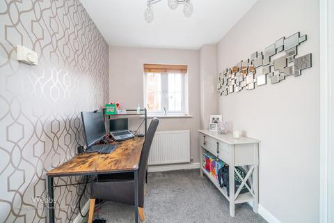 3 bedroom end of terrace house for sale, Peregrine Way, Cannock WS11