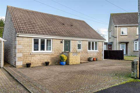 3 bedroom detached bungalow for sale, Hardens Close, Chippenham