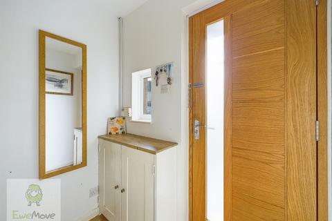 38 North Bank Close, Rochester, ME2 2NL