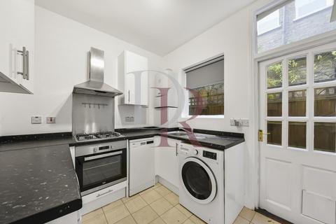 2 bedroom flat to rent, Hambalt Road, Clapham South, SW4