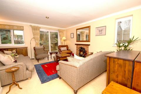 4 bedroom link detached house for sale, Stockbridge Close, Basingstoke RG24