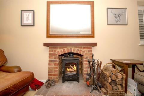 12 Stockbridge Close, Chineham, Basingstoke, RG24 8WS