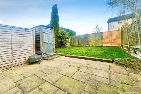 8 Someries Road, Hemel Hempstead, HP1 3PH