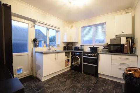 2 bedroom semi-detached bungalow for sale, Hazelwood Crescent, Little Clacton