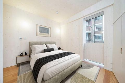 3 bedroom flat for sale, Denmark Hill, London SE5