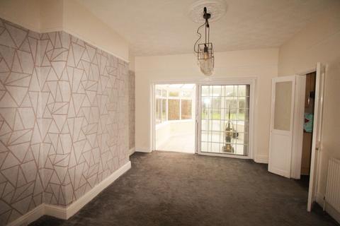 3 bedroom semi-detached house to rent, Bawtry Road, Brinsworth, Rotherham