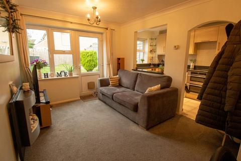 1 bedroom end of terrace house to rent, Cedar Way, Haywards Heath