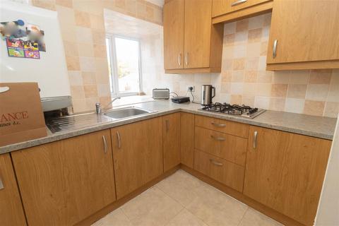 2 bedroom flat to rent, Preston Road, North Shields