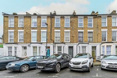 Studio for sale, Hargrave Road, London, N19