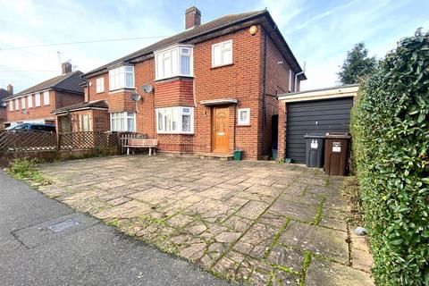 3 bedroom semi-detached house for sale, Beech Road, Bedfont