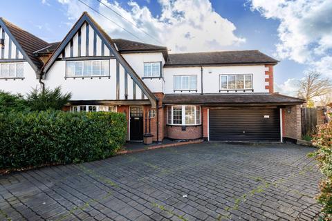 5 bedroom semi-detached house for sale, Beresford Road, Chingford, E4