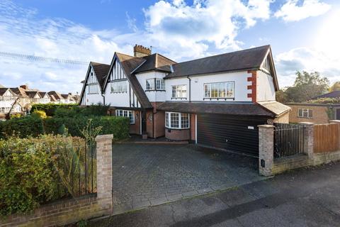 5 bedroom semi-detached house for sale, Beresford Road, Chingford, E4