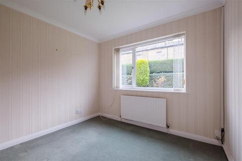 3 bedroom detached house for sale, Knowles Road, Brighouse