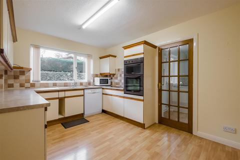 5 Knowles Road, Brighouse, HD6 3RN