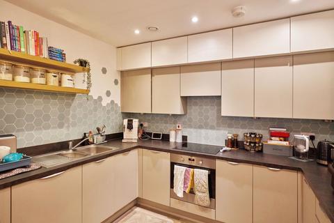 3 bedroom flat for sale, Bluenote Apartments, 34 Blyth Road, Hayes, UB3 1FF