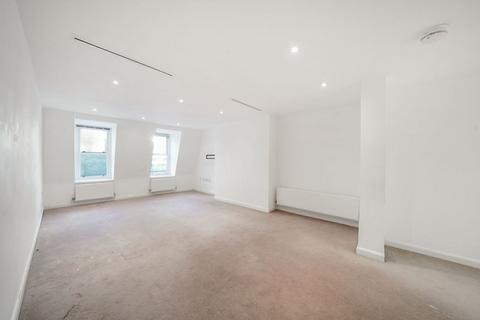 3 bedroom flat to rent, Shand Street, London SE1