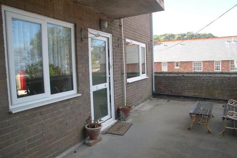 2 bedroom flat for sale, Walton Court, Minehead TA24