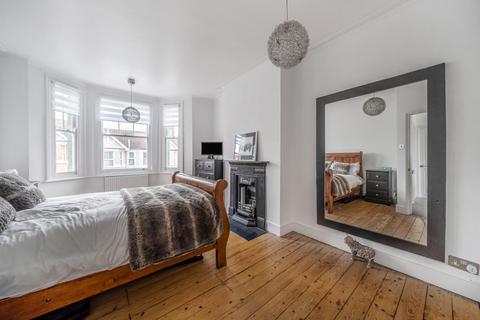 38 Datchet Road, London, SE6 4BX