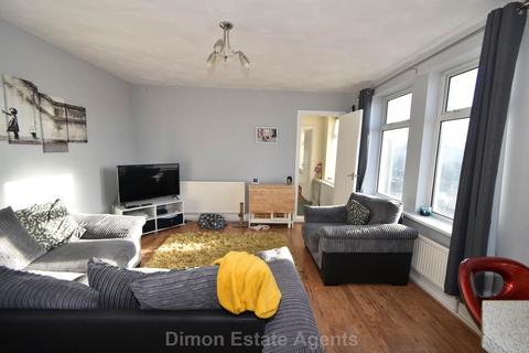 3 bedroom flat for sale, Brockhurst Road, Gosport