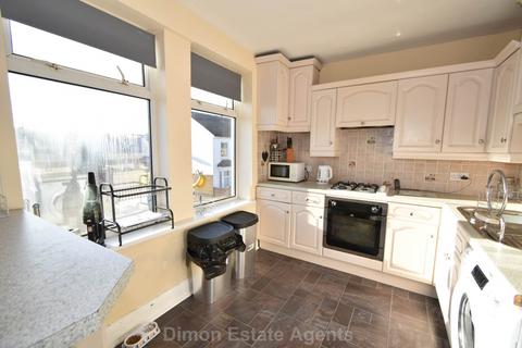 3 bedroom flat for sale, Brockhurst Road, Gosport