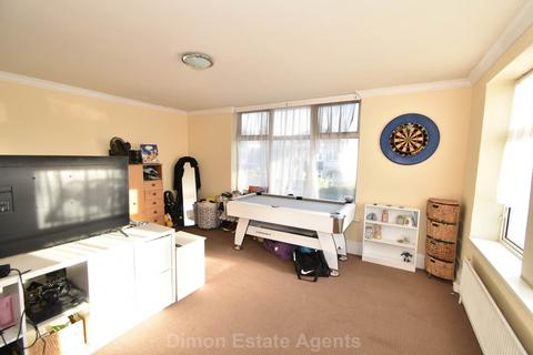 3 bedroom flat for sale, Brockhurst Road, Gosport