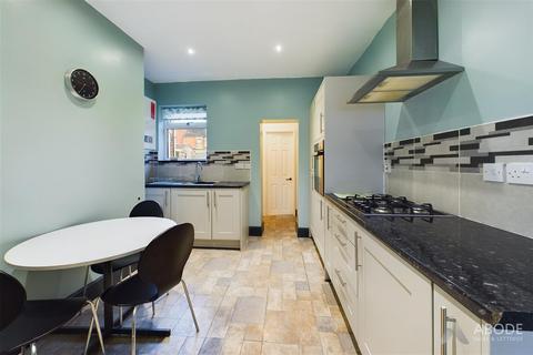 2 bedroom end of terrace house for sale, Plant Street, Stoke-On-Trent ST10