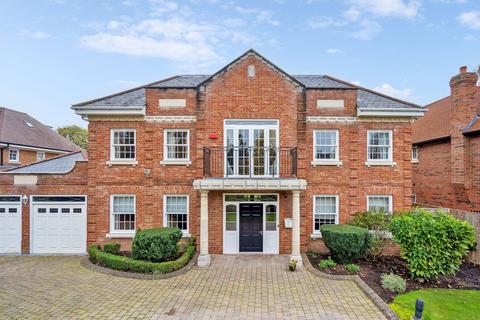 6 bedroom detached house for sale, Gregories Road, Beaconsfield, HP9