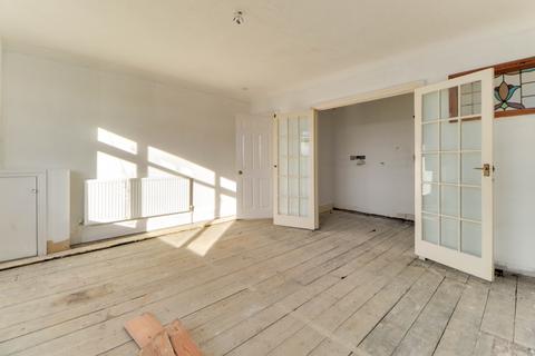 2 bedroom apartment for sale, Marmion Road, Southsea