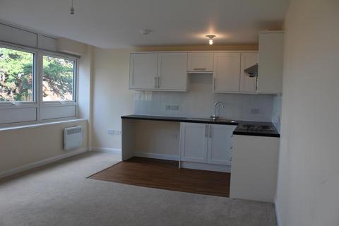 2 bedroom flat to rent, Norton Road, Newhaven, BN9