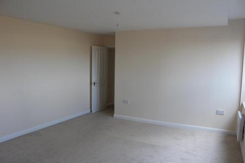 2 bedroom flat to rent, Norton Road, Newhaven, BN9