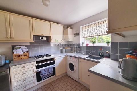 3 bedroom semi-detached house for sale, Huntingdon Close, Ebley, Stroud, Gloucestershire