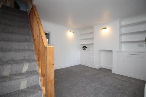 2 bedroom cottage to rent, Beacon Lane, Woodnesborough