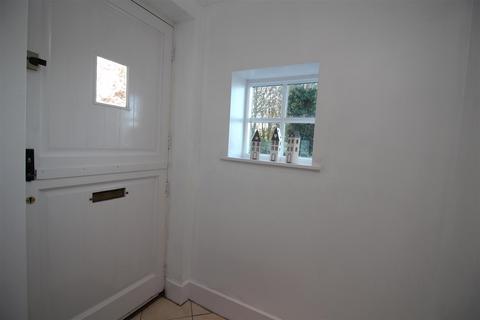 2 bedroom cottage to rent, Beacon Lane, Woodnesborough