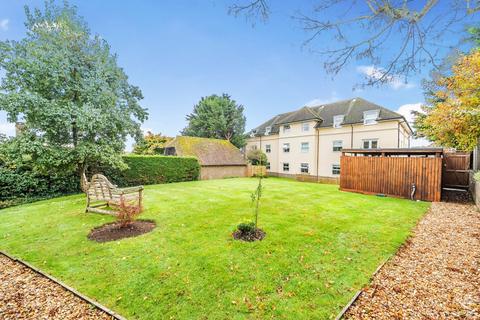 2 bedroom apartment for sale, Barnhouse Close, Pulborough, West Sussex