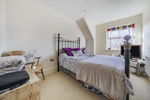 21 Barnhouse Close, Pulborough, RH20 2HT