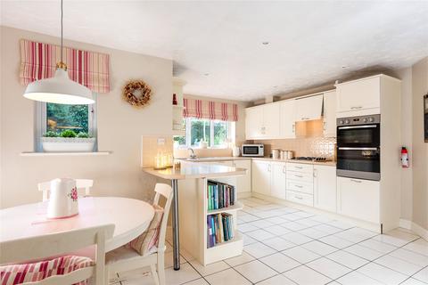 4 bedroom detached house for sale, Acre Close, Daventry, Northamptonshire, NN11