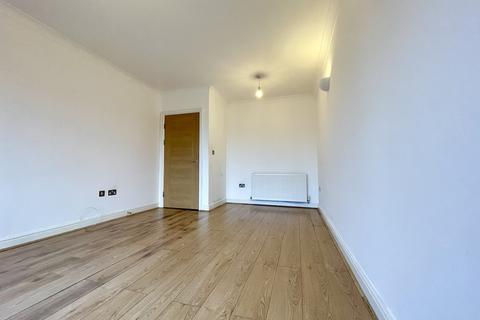 2 bedroom flat to rent, Southport PR9