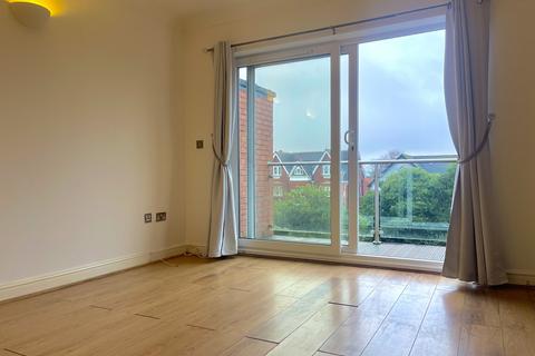 2 bedroom flat to rent, Southport PR9