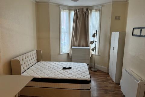 1 bedroom flat to rent, Tottenham , N15 4BB