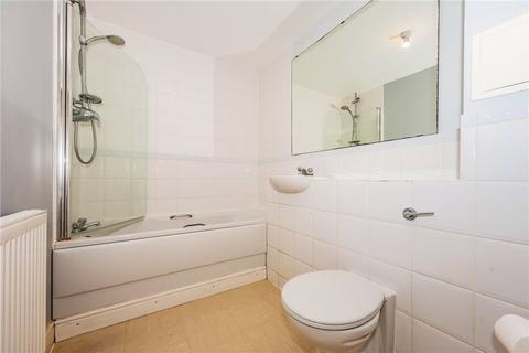 2 bedroom apartment for sale, Coombe Way, Farnborough, Hampshire