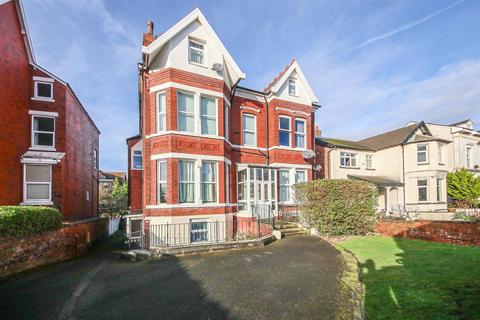 1 bedroom apartment for sale, Knowsley Road, Southport PR9