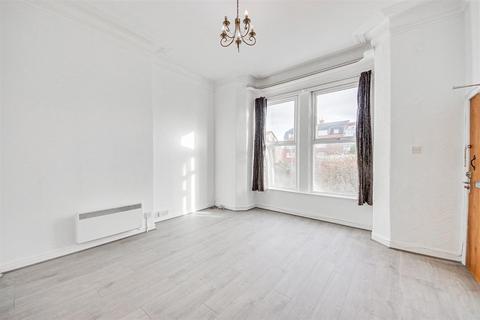 1 bedroom apartment for sale, Knowsley Road, Southport PR9