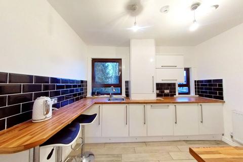 2 bedroom flat to rent, Hollybank Street, Glasgow, Glasgow City, G21