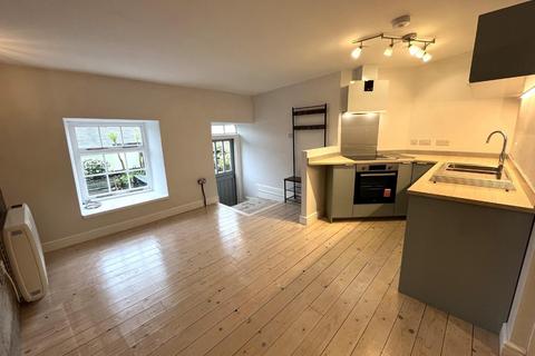 1 bedroom flat to rent, 51 High Street, Falmouth