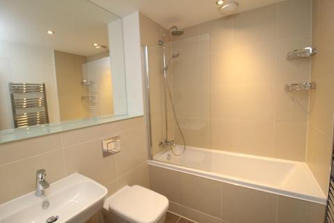 1 bedroom apartment to rent, London Court, The Galleries, Warley, CM14