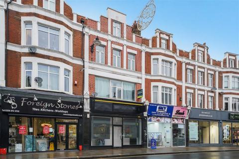 Property to rent, York Street, Twickenham TW1